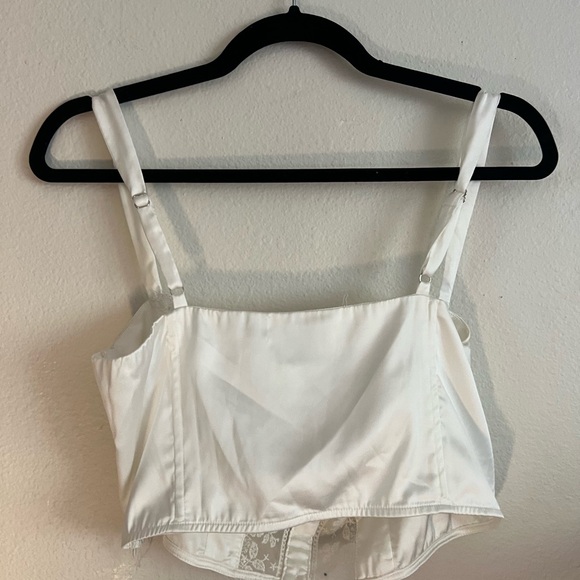 Princess Polly Ivory Lace Satin Bustier Crop Top - Picture 3 of 4
